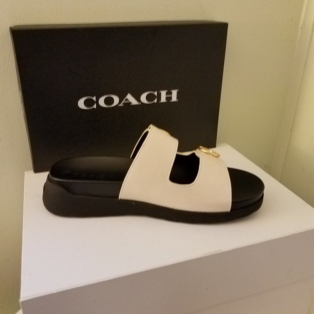 $128 *NEW* COACH (Chalk) Gable - Picture 13 of 16